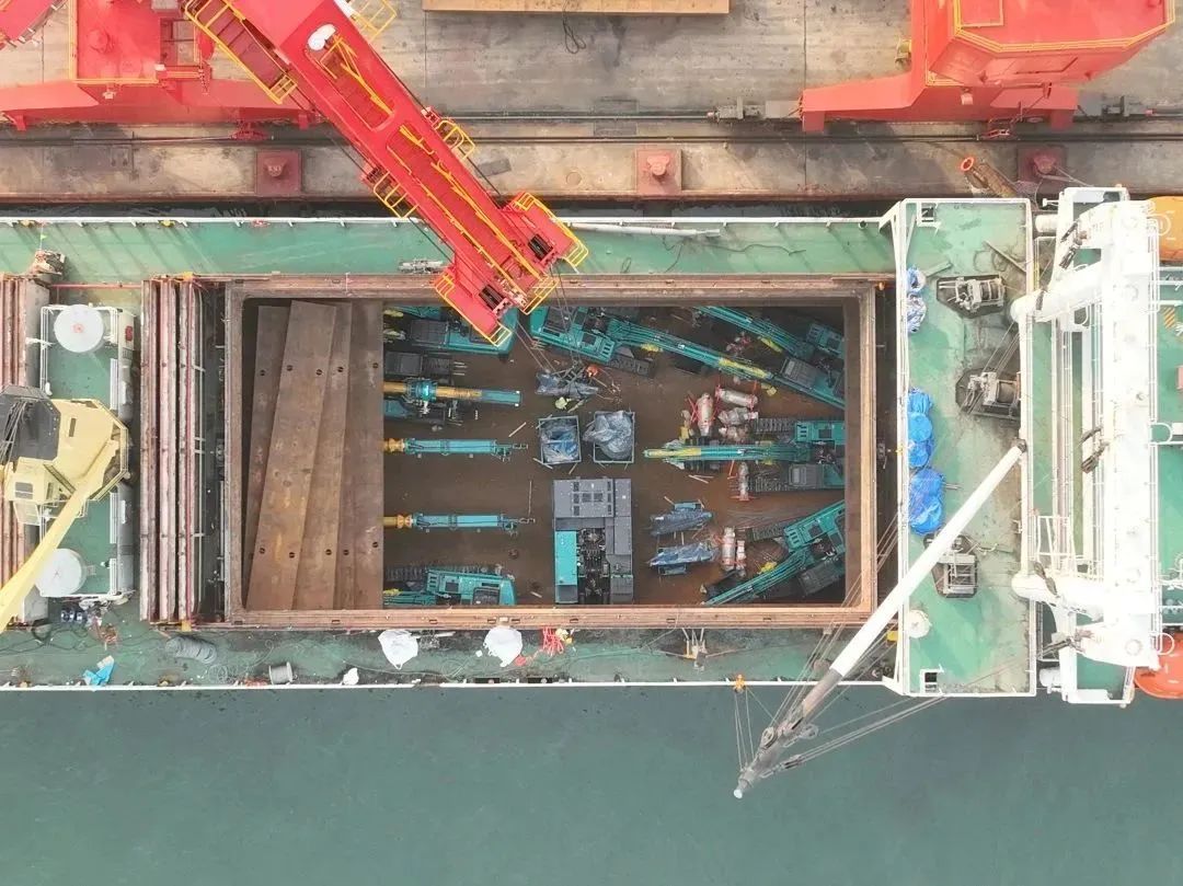 亿元UED在线官网网页版(中国)唯一官方网站“包船”出海!UED在线官网网页版(中国)唯一官方网站智能国际市场迎来开门红