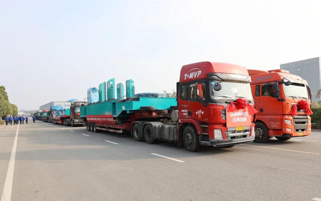 喜迎龙抬头！UED在线官网网页版(中国)唯一官方网站智能大吨位PDP工法引孔式静力压桩机出征哥伦比亚