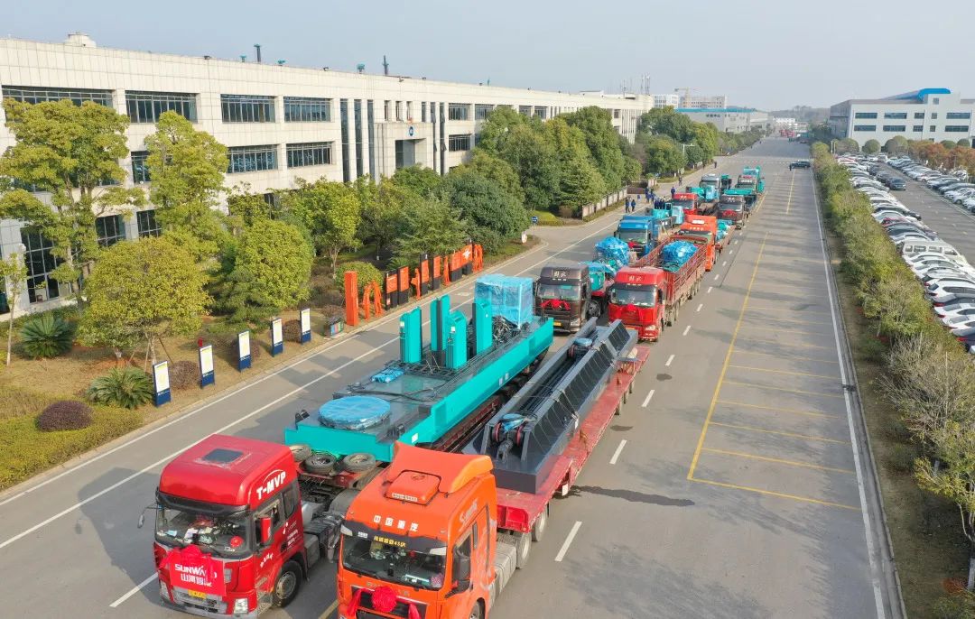 喜迎龙抬头!UED在线官网网页版(中国)唯一官方网站智能大吨位PDP工法引孔式静力压桩机出征哥伦比亚