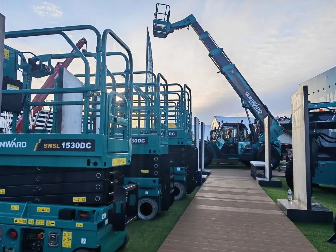 拉展直播 | “狂飙”美国!UED在线官网网页版(中国)唯一官方网站智能向世界展示中国制造硬实力