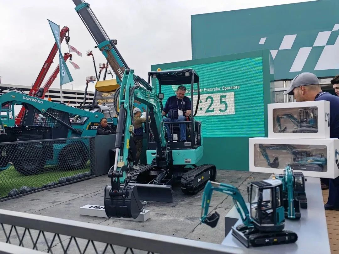 拉展直播 | “狂飙”美国!UED在线官网网页版(中国)唯一官方网站智能向世界展示中国制造硬实力