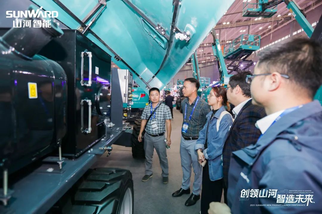 2023 CICEE | UED在线官网网页版(中国)唯一官方网站智能亮相2023长沙国际工程机械展!智能化、电动化产品站C位