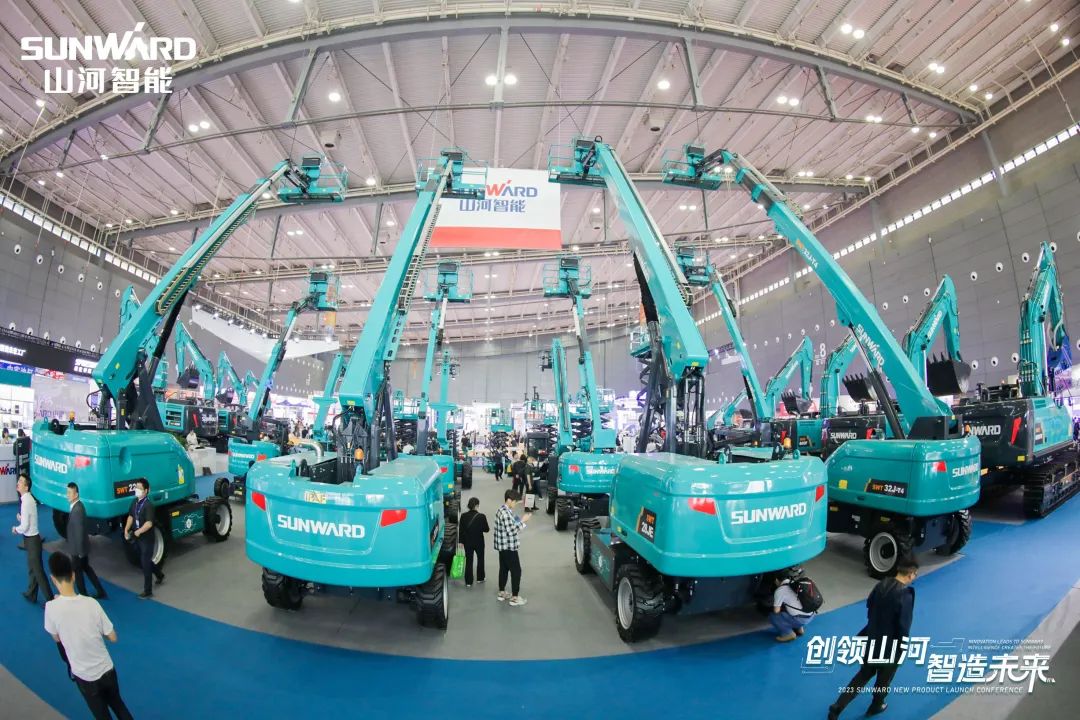 聚焦电动化、智能化!UED在线官网网页版(中国)唯一官方网站智能全系列高空机械产品亮相长沙展