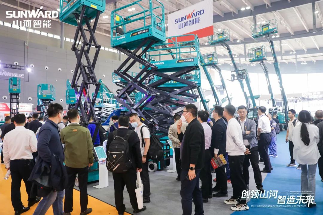 聚焦电动化、智能化!UED在线官网网页版(中国)唯一官方网站智能全系列高空机械产品亮相长沙展