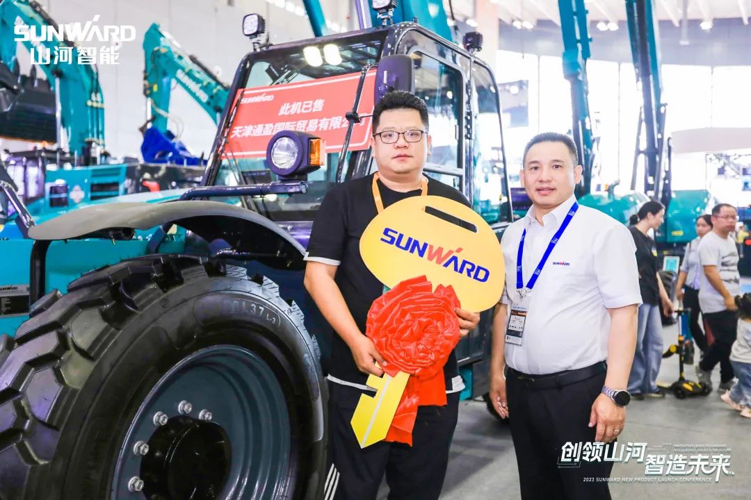 聚焦电动化、智能化!UED在线官网网页版(中国)唯一官方网站智能全系列高空机械产品亮相长沙展