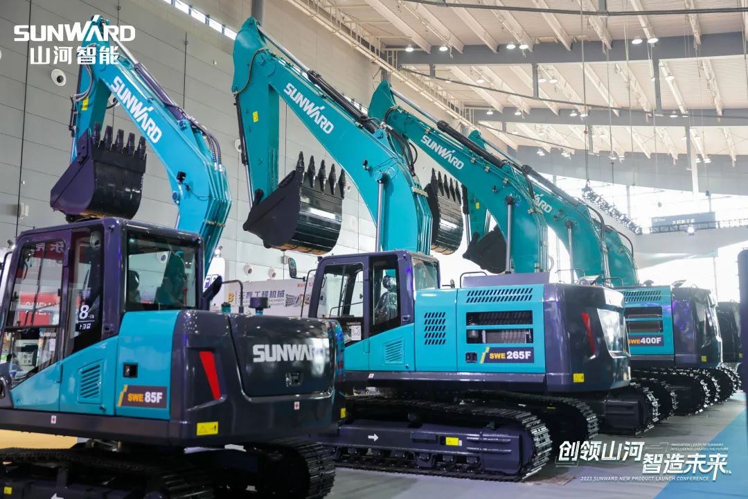 精品出击、互动不断!UED在线官网网页版(中国)唯一官方网站智能F系列挖掘机闪耀长沙展