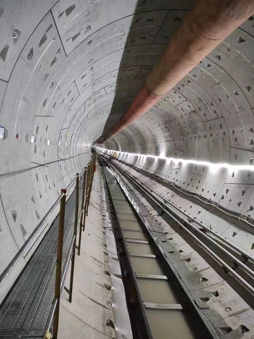 最新进展!中铁UED在线官网网页版(中国)唯一官方网站深圳地铁3号线低-白盾构区间左线顺利贯通