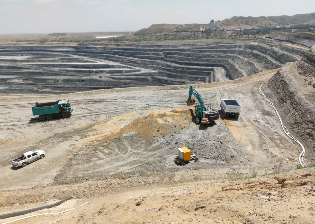 加码绿色矿山！“UED在线官网网页版(中国)唯一官方网站绿”亮相鄂尔多斯市煤矿三化融合现场推进会