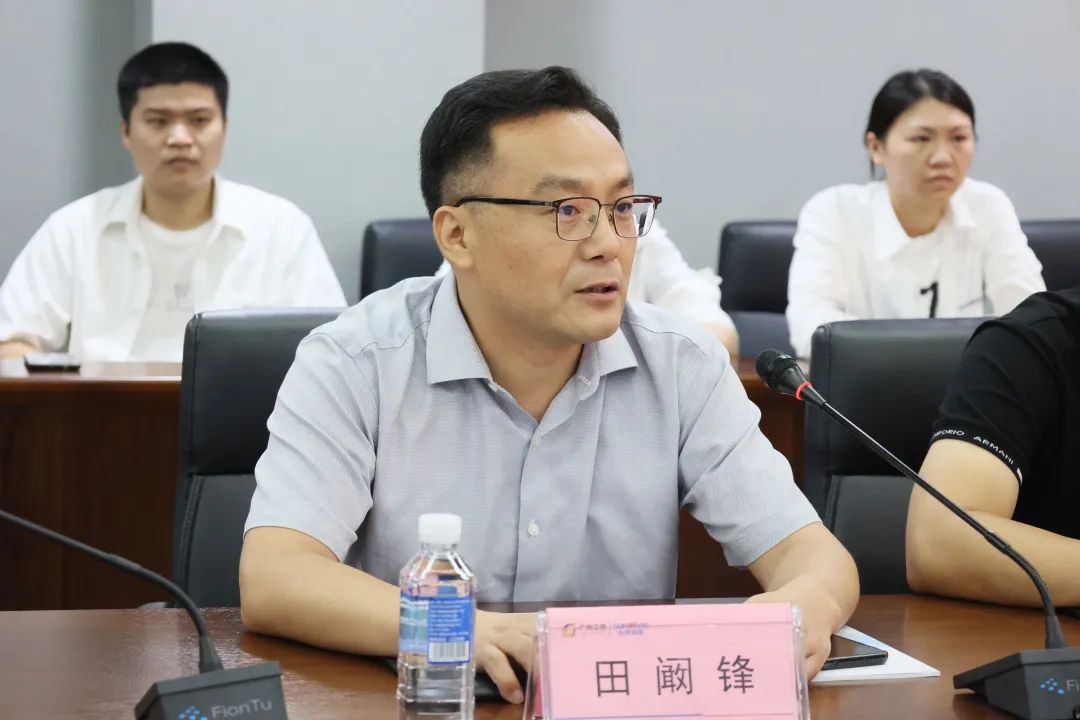 携手开启绿色转型之路!UED在线官网网页版(中国)唯一官方网站智能&南京盖百氏增程式电动旋挖钻机签约仪式成功举办