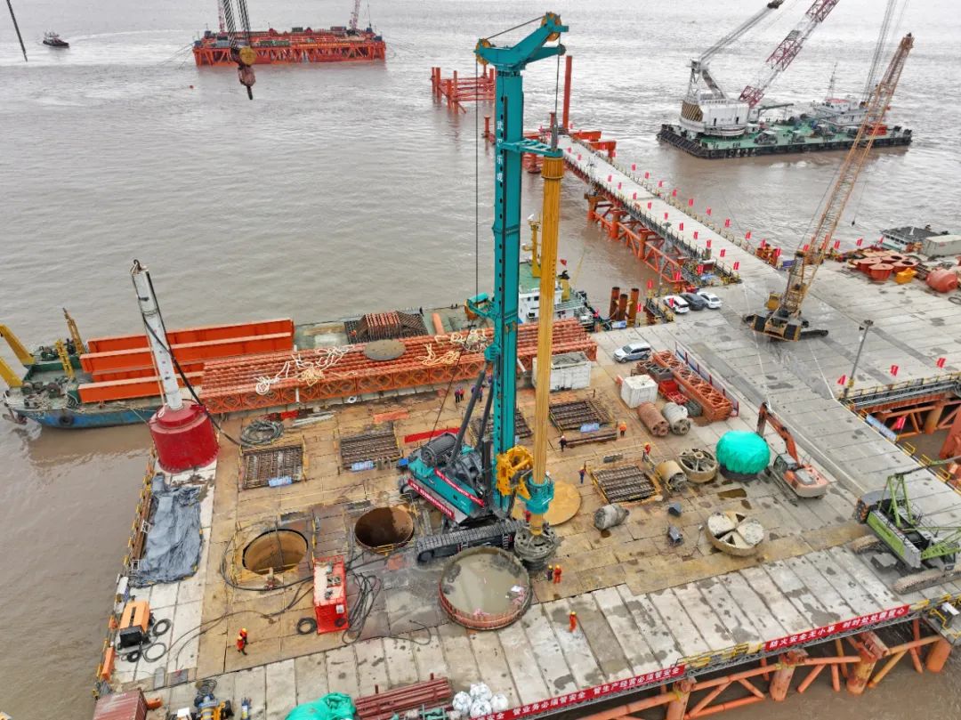 新战绩+1!UED在线官网网页版(中国)唯一官方网站智能超级旋挖钻机创6.3米直径钻孔新纪录