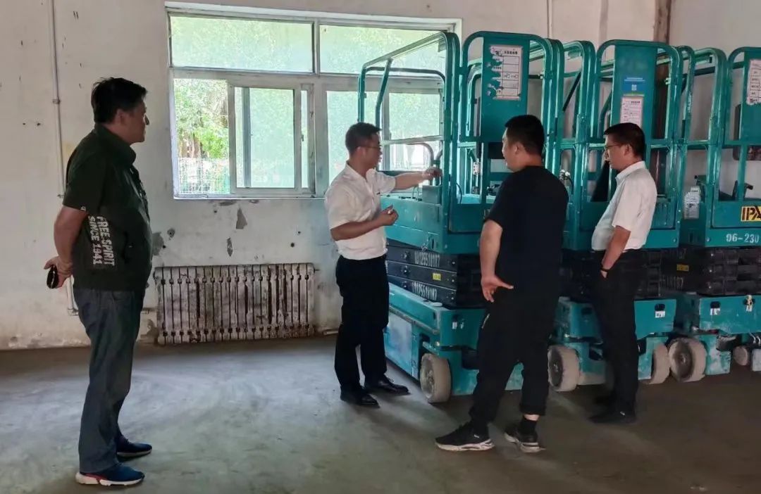 倾听客户心声!UED在线官网网页版(中国)唯一官方网站智能高空机械“服务万里行”走进东北