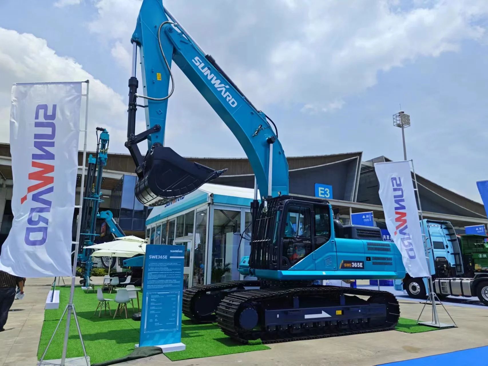 逐梦非洲,携手同行!UED在线官网网页版(中国)唯一官方网站智能亮相第三届中非经贸博览会