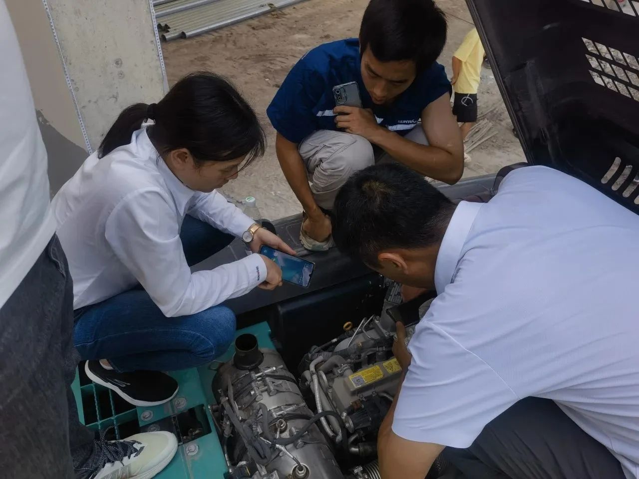 步履不停,服务不止!UED在线官网网页版(中国)唯一官方网站智能挖掘机服务万里行火热进行中