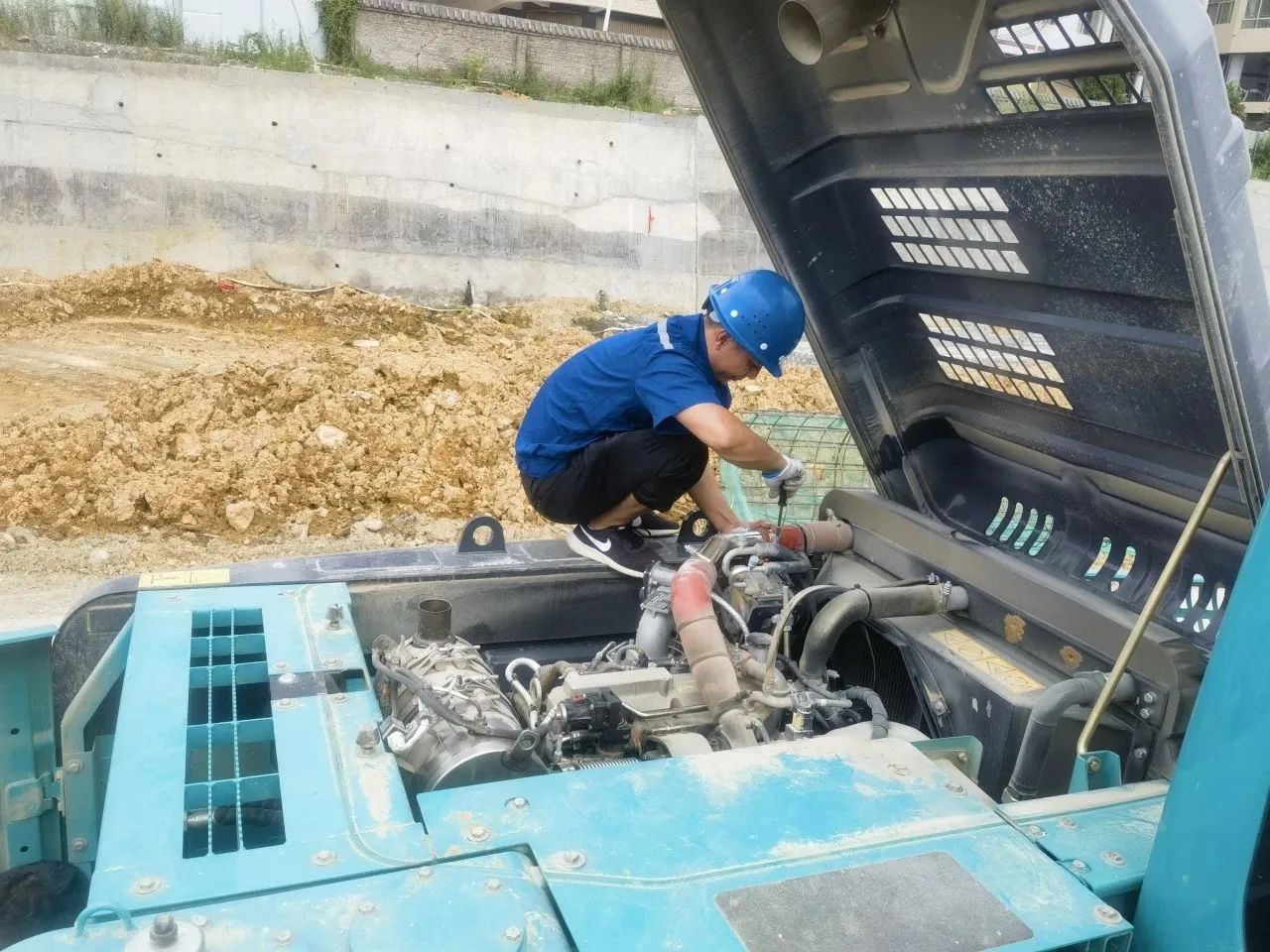 步履不停,服务不止!UED在线官网网页版(中国)唯一官方网站智能挖掘机服务万里行火热进行中