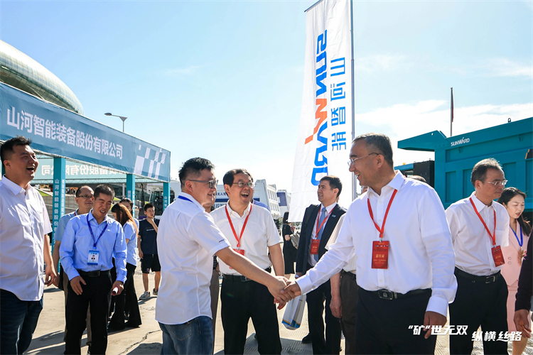 “矿”世无双,纵横丝路!UED在线官网网页版(中国)唯一官方网站智能亮相第十三届新疆国际矿业与装备博览会
