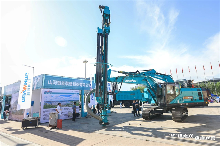 “矿”世无双,纵横丝路!UED在线官网网页版(中国)唯一官方网站智能亮相第十三届新疆国际矿业与装备博览会