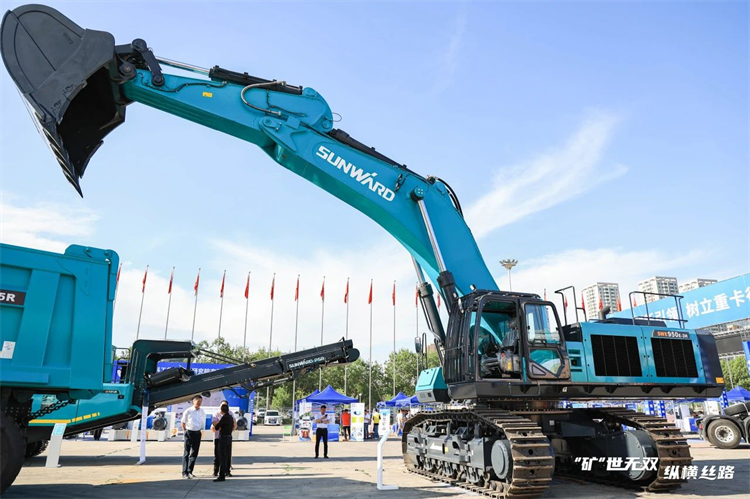 “矿”世无双,纵横丝路!UED在线官网网页版(中国)唯一官方网站智能亮相第十三届新疆国际矿业与装备博览会