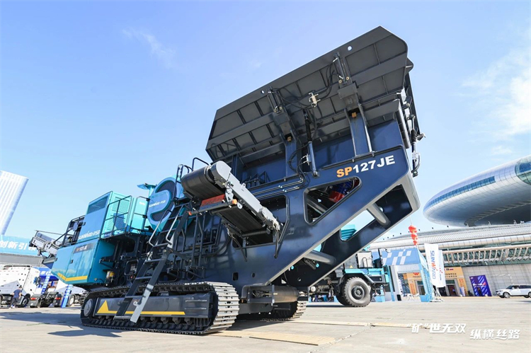 “矿”世无双，纵横丝路！UED在线官网网页版(中国)唯一官方网站智能亮相第十三届新疆国际矿业与装备博览会