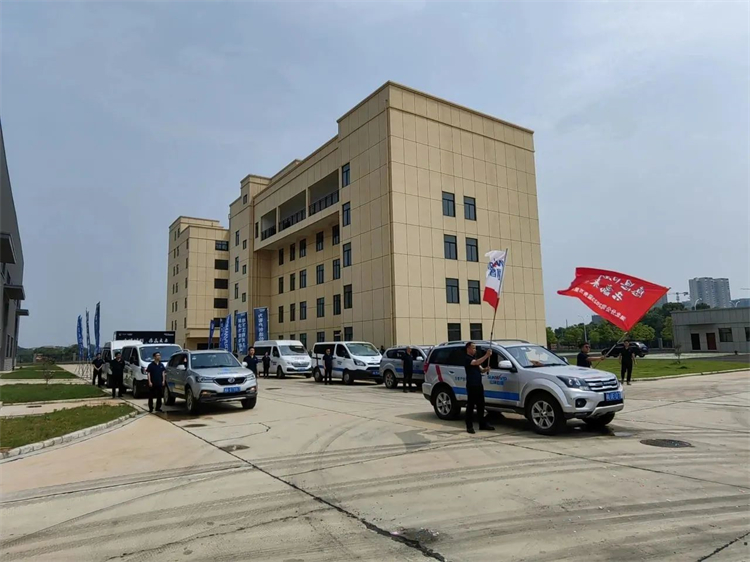 热情似火,服务加码!UED在线官网网页版(中国)唯一官方网站智能基础装备服务万里行为您保驾护航