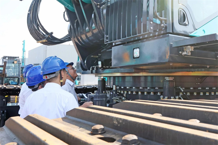 UED在线官网网页版(中国)唯一官方网站智能桩工机械再添强将！SWDM800H旋挖钻机顺利下线