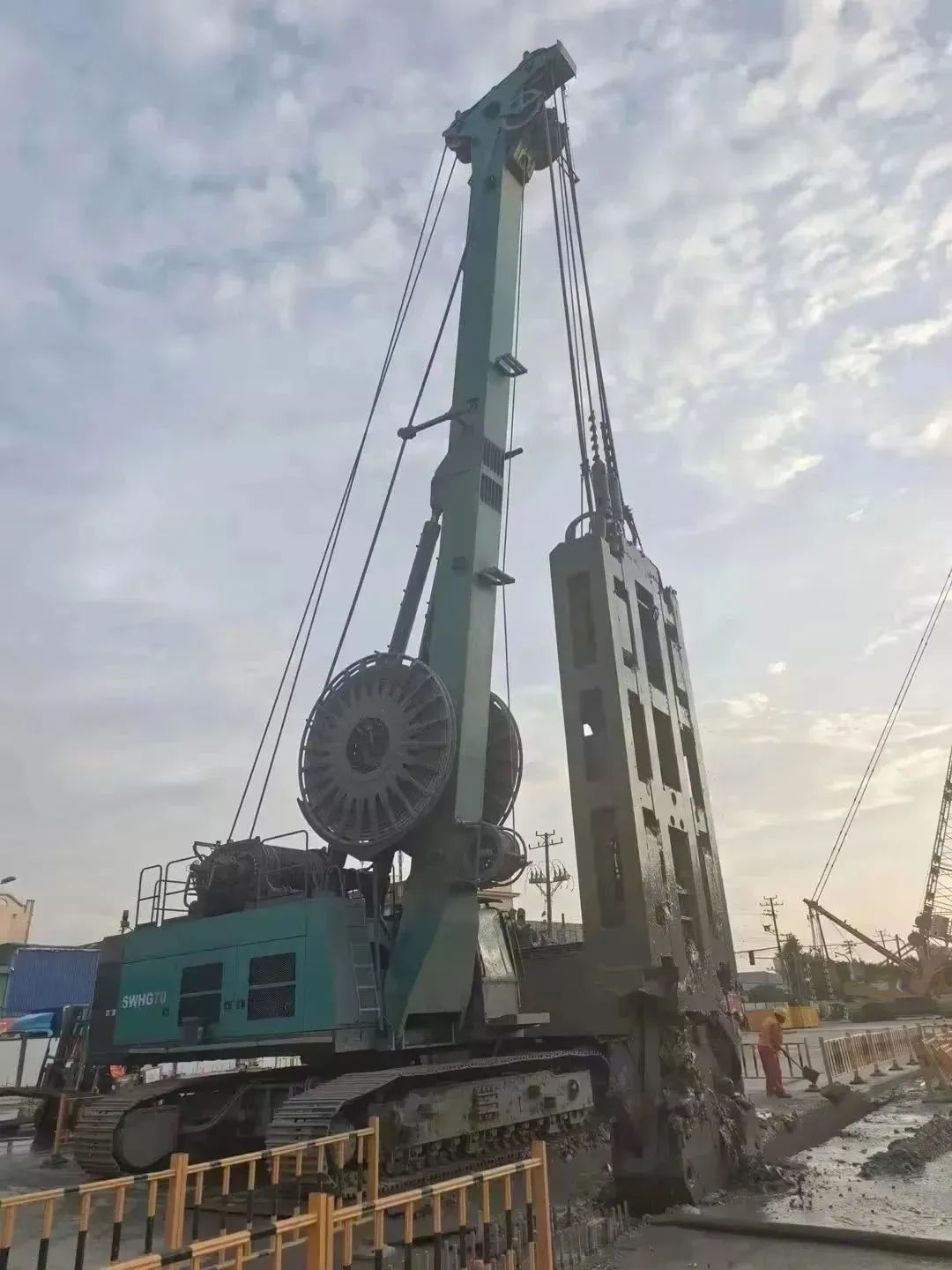 助力国内国际重大工程!UED在线官网网页版(中国)唯一官方网站智能液压抓斗实力“出圈”