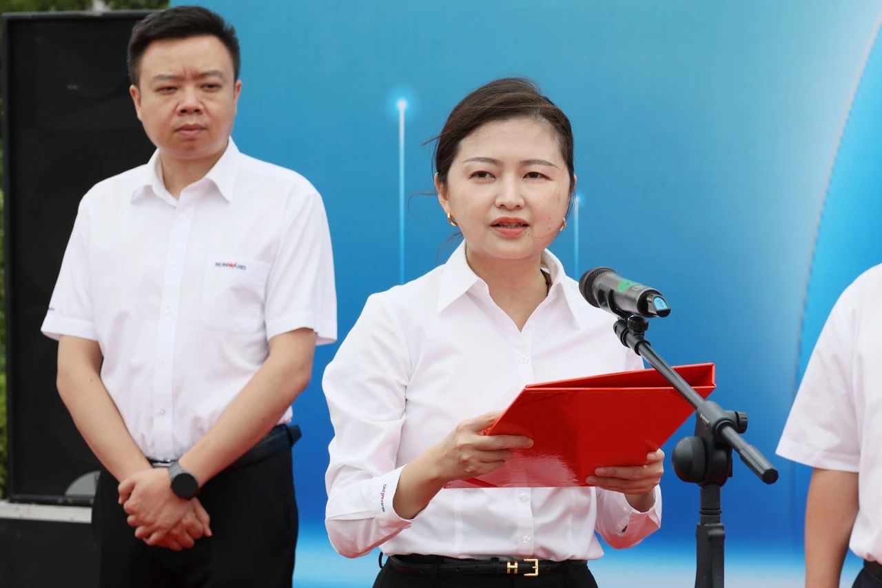 深化全球布局,加速出海步伐!UED在线官网网页版(中国)唯一官方网站智能高空机械UED在线官网网页版(中国)唯一官方网站海外订单大型发货仪式圆满举行