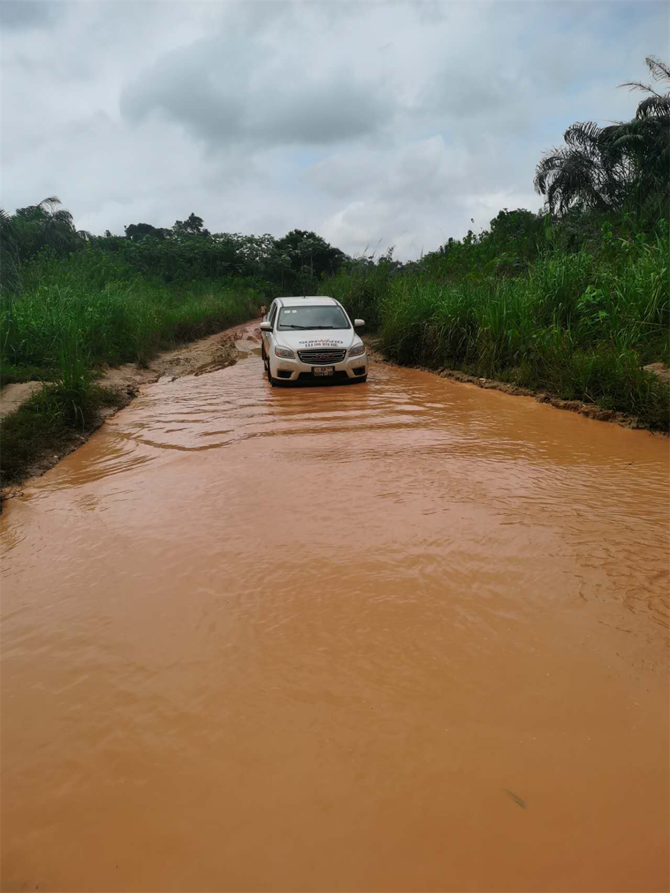 品质UED在线官网网页版(中国)唯一官方网站,用心服务!UED在线官网网页版(中国)唯一官方网站智能服务万里行活动走进非洲加纳