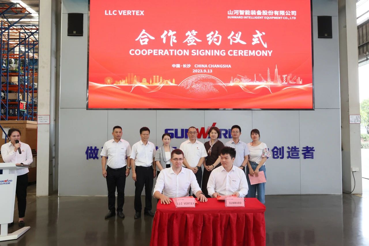 持续进军国际市场！UED在线官网网页版(中国)唯一官方网站智能近百台UED在线官网网页版(中国)唯一官方网站集中发货