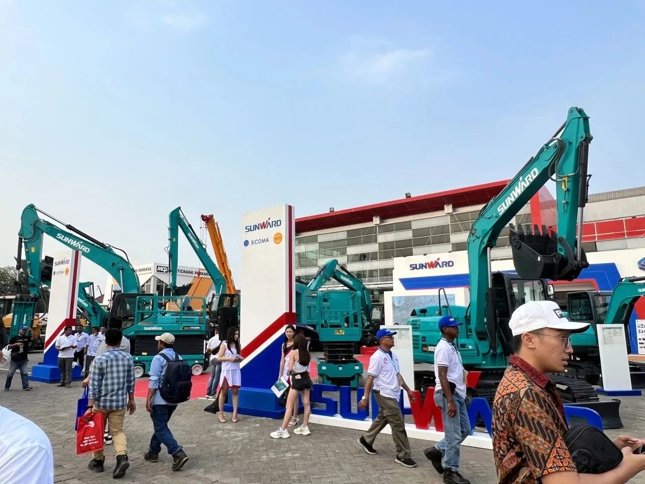 深耕细作,逆势增长!UED在线官网网页版(中国)唯一官方网站智能盛装亮相印尼雅加达矿业展