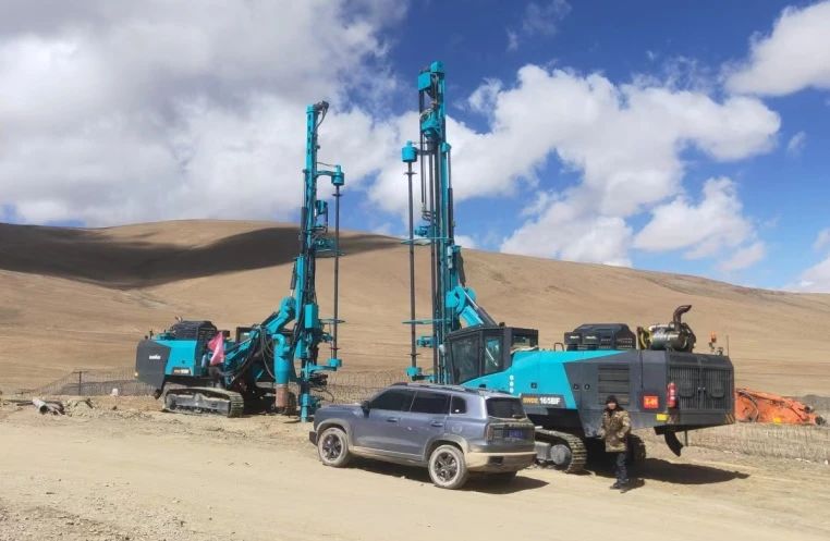 勇闯昆仑山!UED在线官网网页版(中国)唯一官方网站智能凿岩UED在线官网网页版(中国)唯一官方网站攻克海拔5600米!