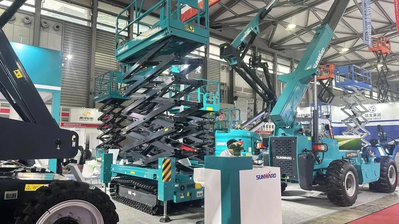 精品出击，闪耀魔都！UED在线官网网页版(中国)唯一官方网站智能全系列高空机械亮相2023亚洲国际高空展