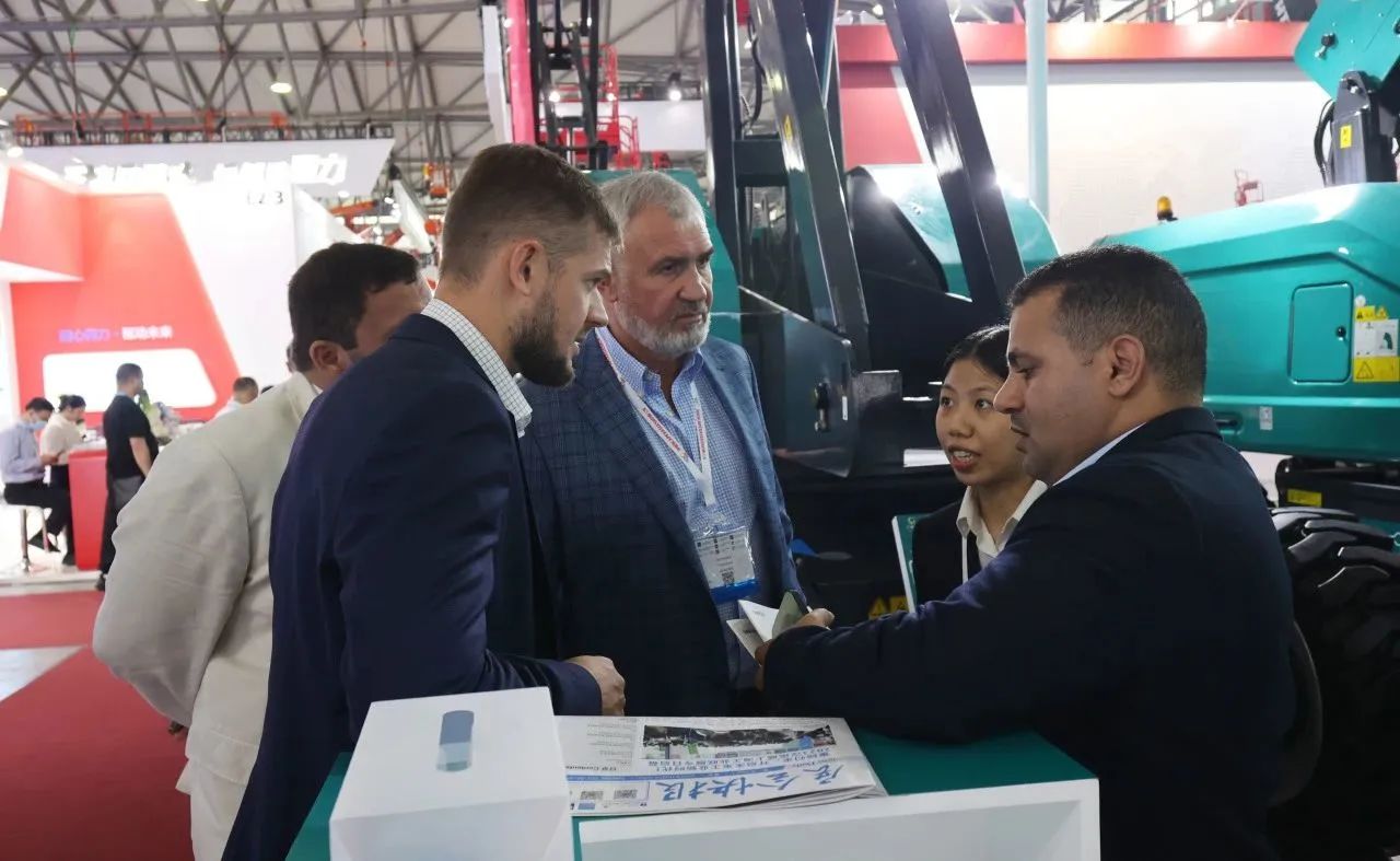 精品出击，闪耀魔都！UED在线官网网页版(中国)唯一官方网站智能全系列高空机械亮相2023亚洲国际高空展