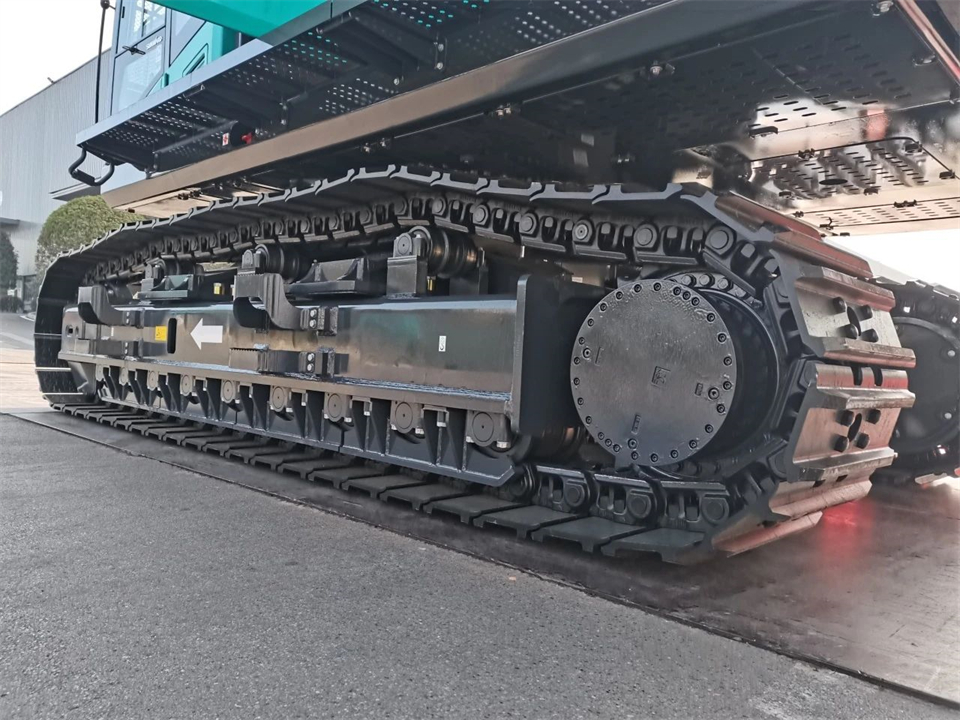 定制开发、功能更强！UED在线官网网页版(中国)唯一官方网站智能SWE750ELR加长臂液压挖掘机下线交付