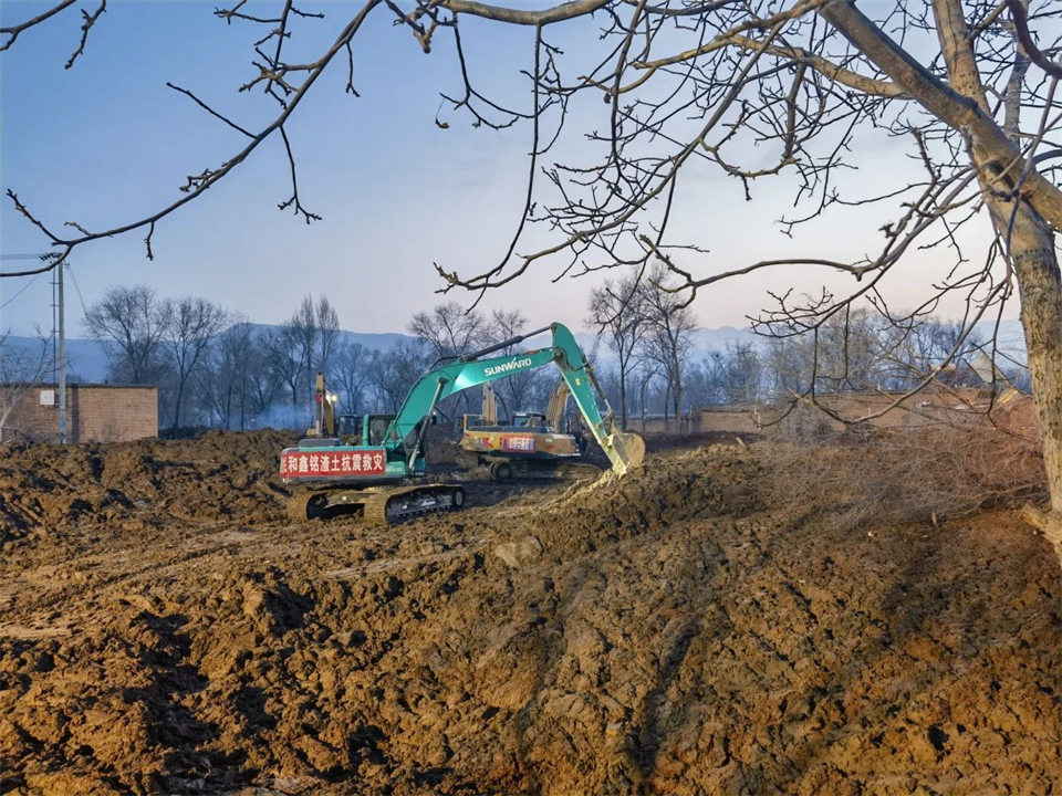 支援抗震救灾一线，UED在线官网网页版(中国)唯一官方网站智能在行动！