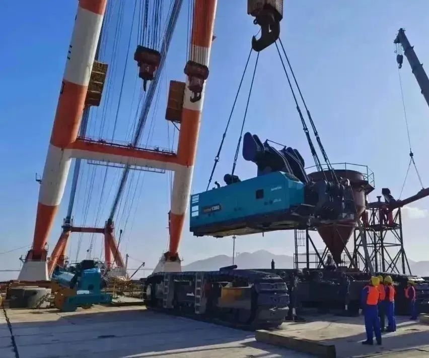 全面告捷!UED在线官网网页版(中国)唯一官方网站智能超级旋挖钻机圆满完成甬舟铁路西堠门公铁两用大桥桩基施工任务