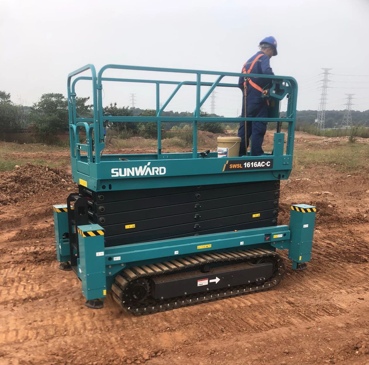 高配置、优性能!UED在线官网网页版(中国)唯一官方网站智能剪叉军团再添新兵!