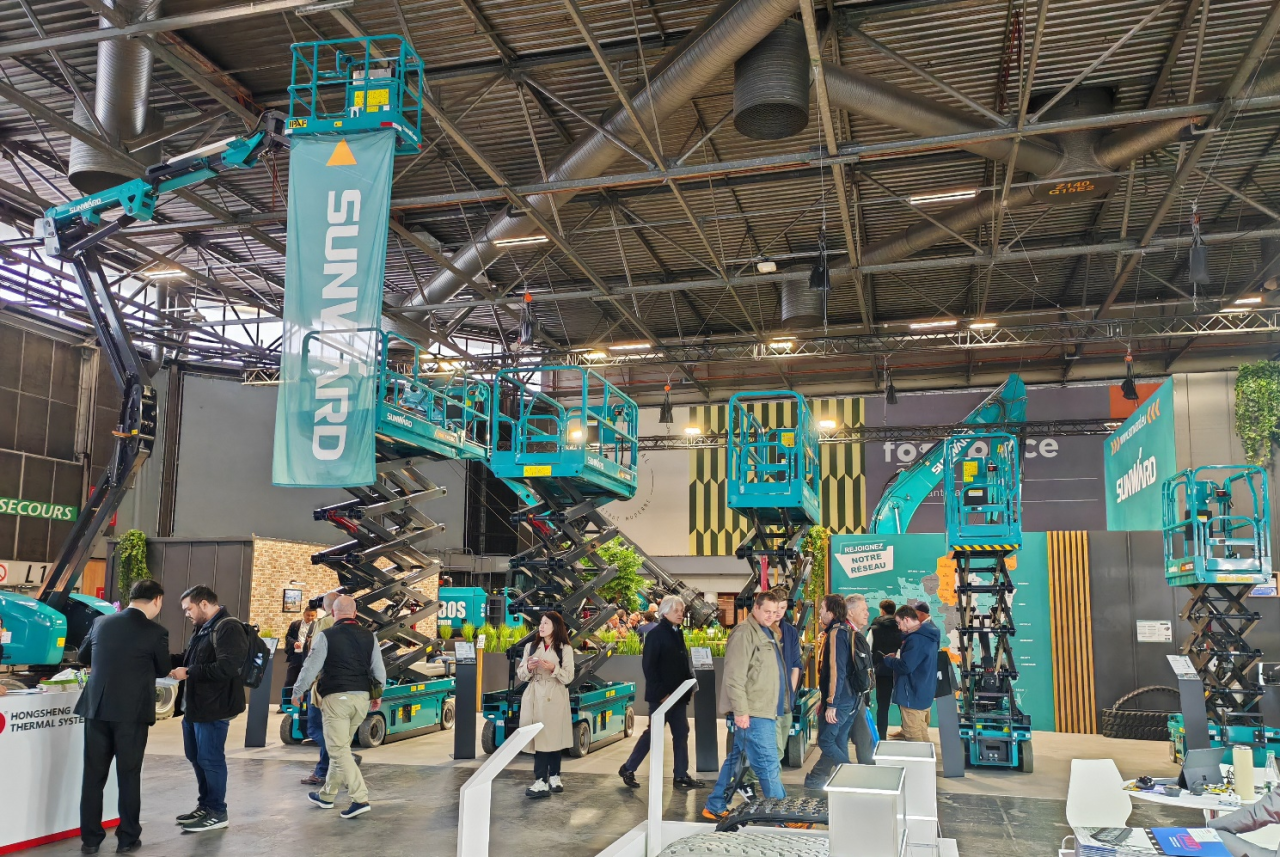 UED在线官网网页版(中国)唯一官方网站智能高空机械闪耀2024法国工程机械展