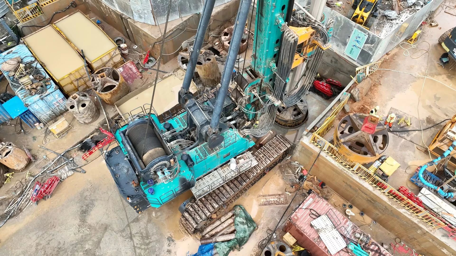 性能突出，超强助力！UED在线官网网页版(中国)唯一官方网站智能旋挖钻机助力深圳地铁五和站施工