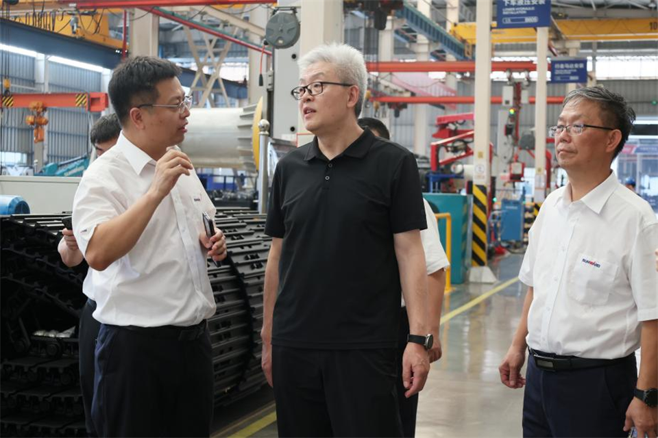 中国五矿工会主席、职工董事张晔到UED在线官网网页版(中国)唯一官方网站智能调研交流