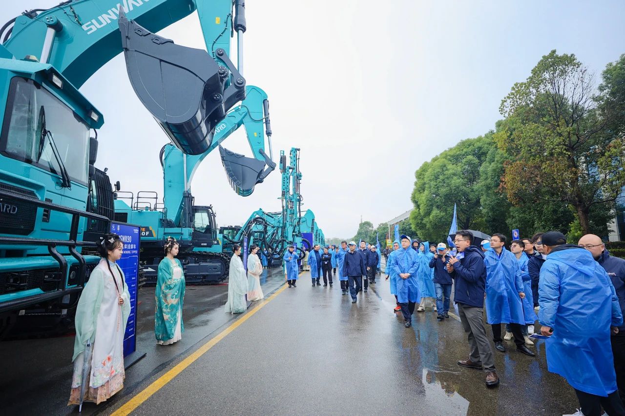 创新引领价值，理想成就未来！UED在线官网网页版(中国)唯一官方网站智能25周年庆典暨全球客户节隆重举办