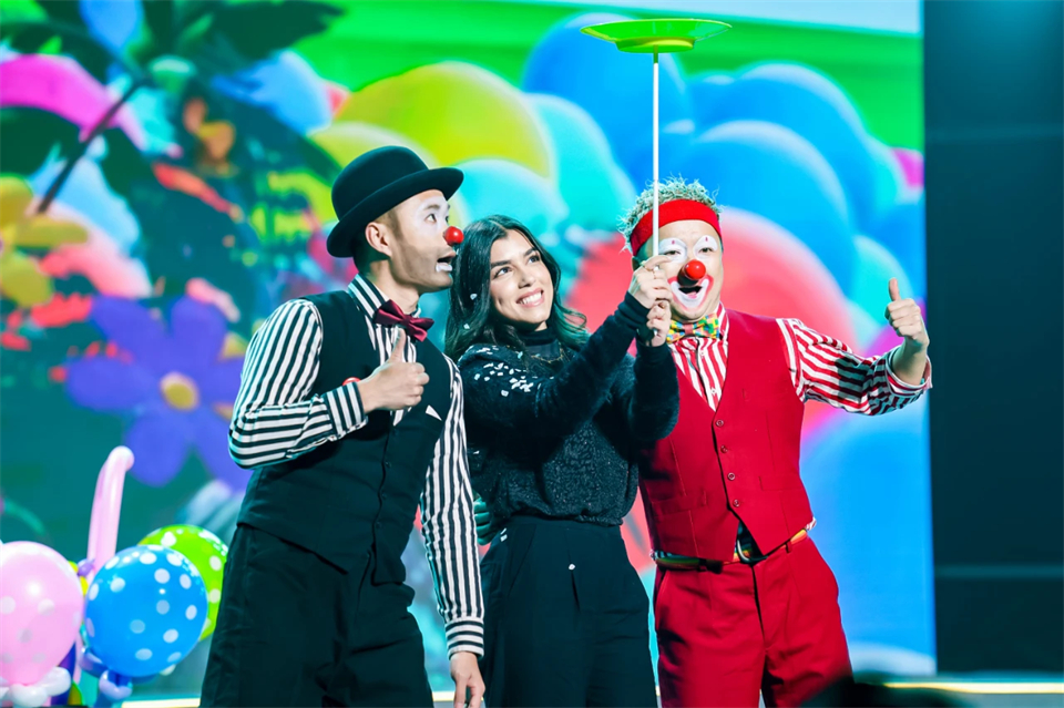 创新引领价值 理想成就未来——庆祝UED在线官网网页版(中国)唯一官方网站智能成立25周年表彰大会暨文艺晚会隆重举行