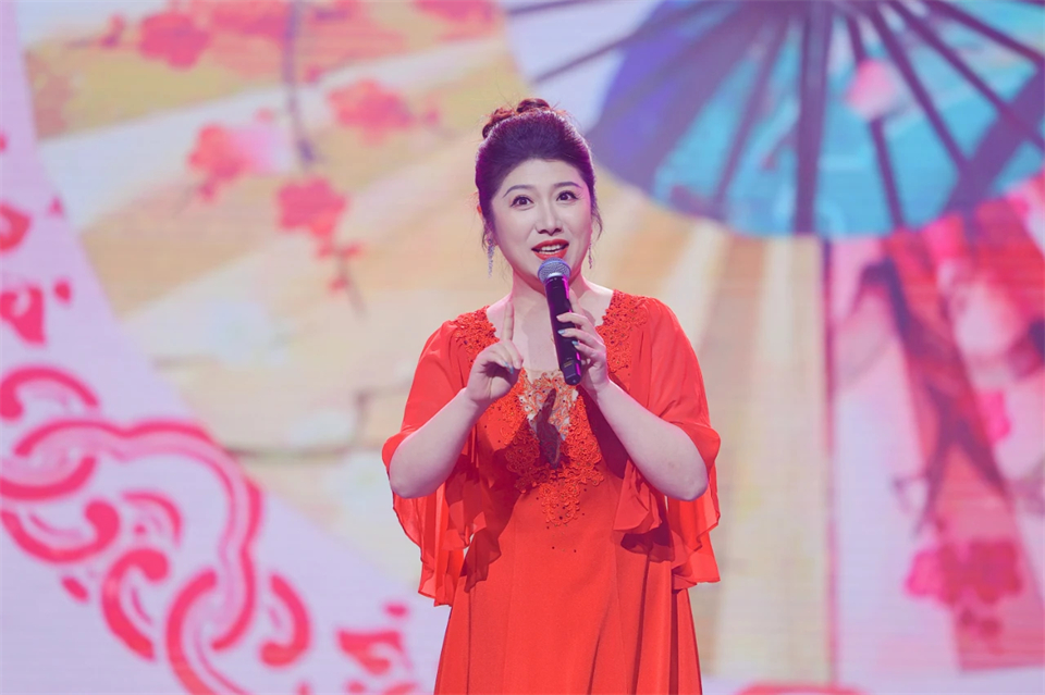 创新引领价值 理想成就未来——庆祝UED在线官网网页版(中国)唯一官方网站智能成立25周年表彰大会暨文艺晚会隆重举行