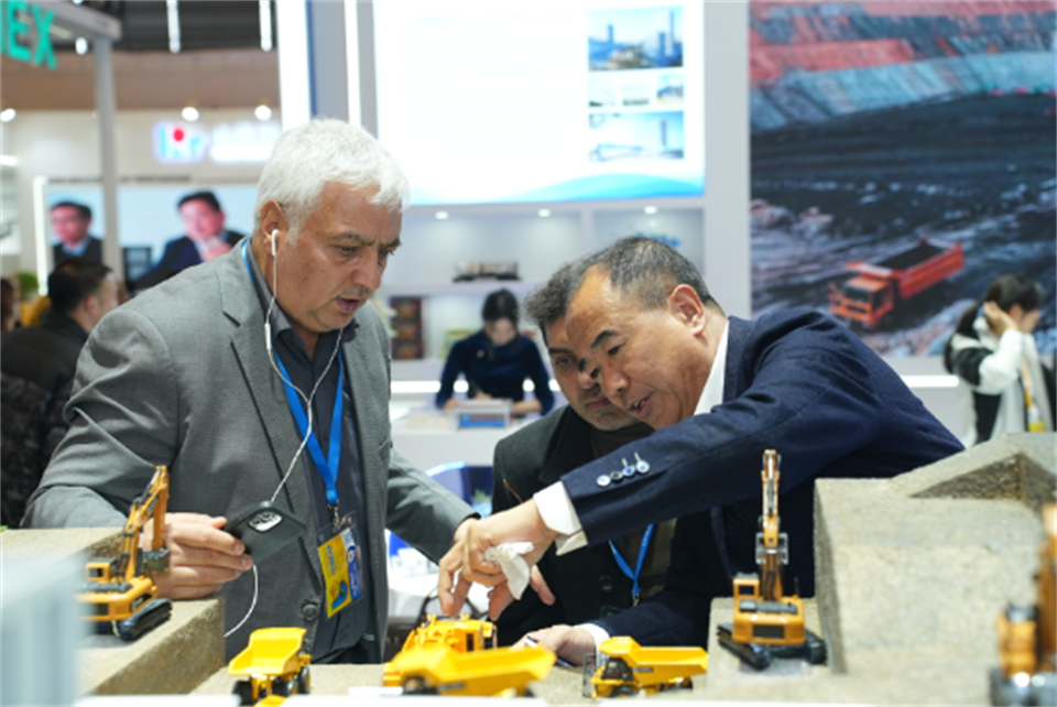 智造空间，价值共生！广州UED在线官网网页版(中国)唯一官方网站精彩亮相2024上海宝马展