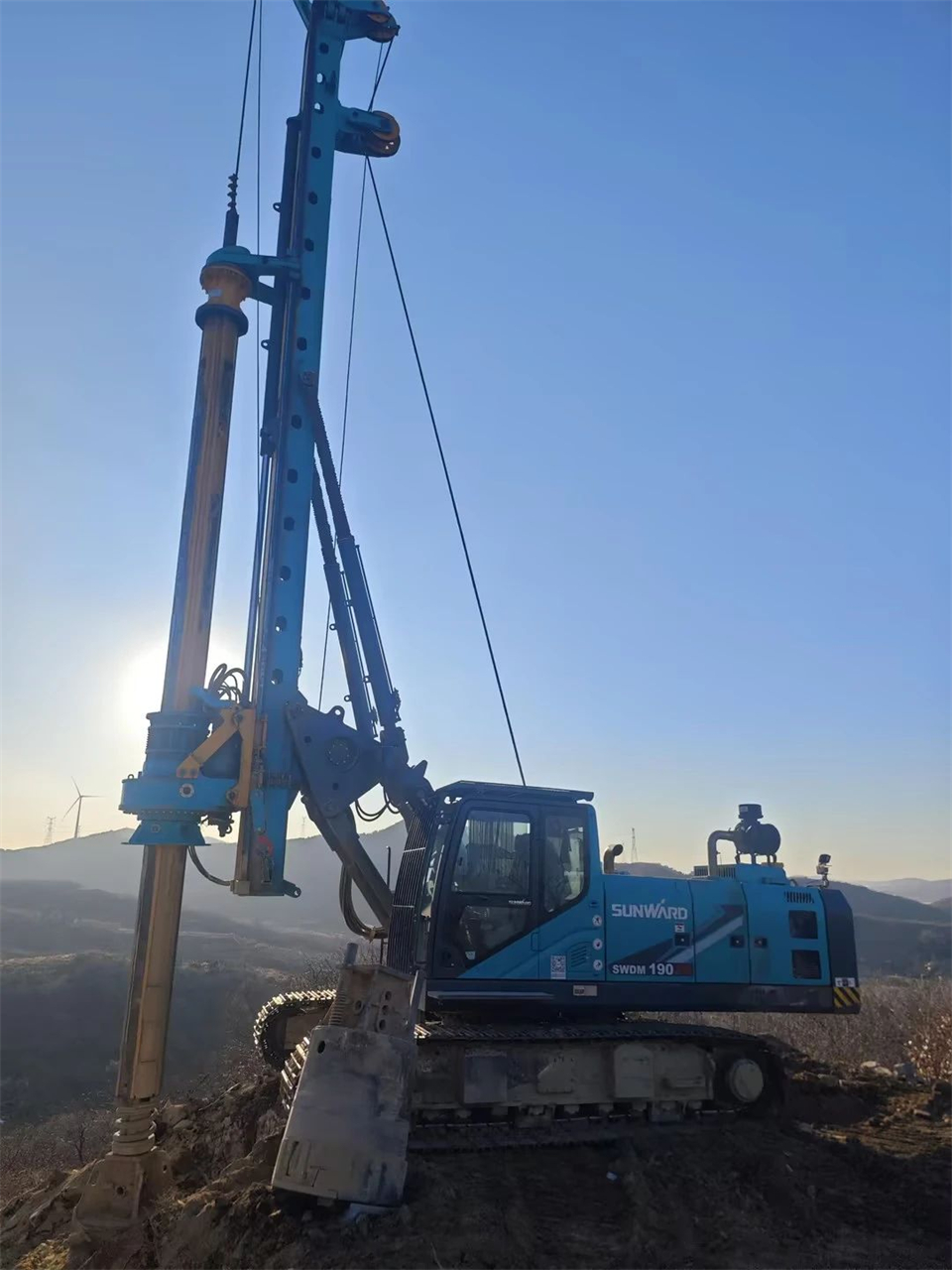 UED在线官网网页版(中国)唯一官方网站智能举办电塔桩技术创新交流会，为电力基础设施建设注入新动力