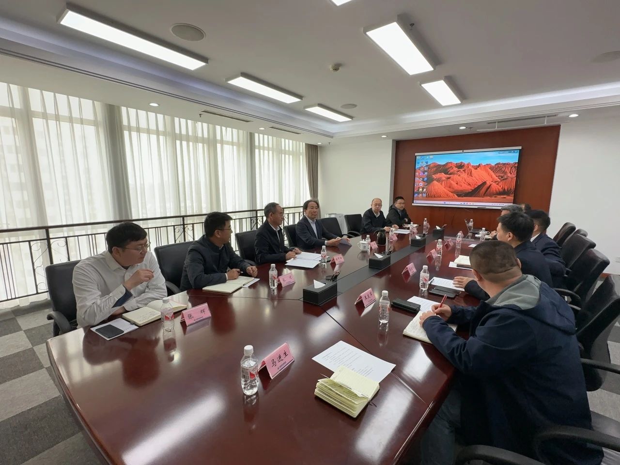 UED在线官网网页版(中国)唯一官方网站智能董事长付向东带队拜访中煤地质总局、大地特勘公司