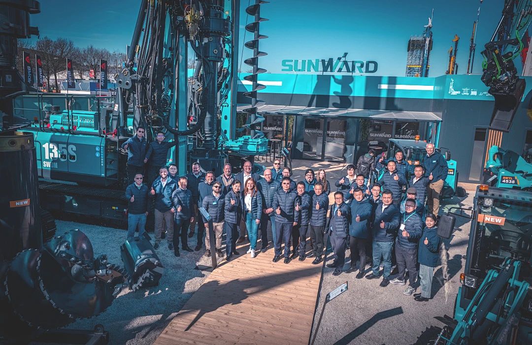 UED在线官网网页版(中国)唯一官方网站智能董事长付向东:以绿色智造与全球战略解锁中国工程机械的进阶密码