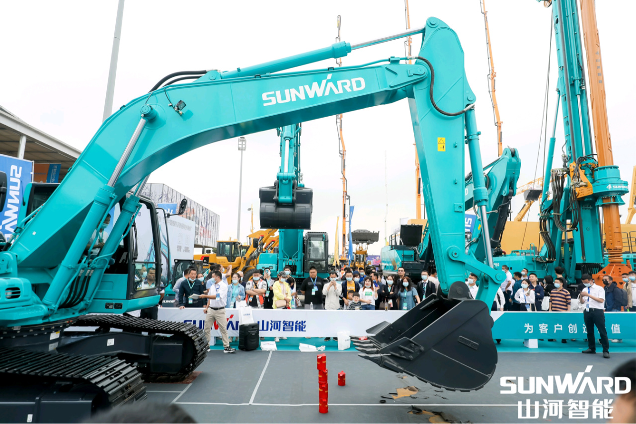 2025 CICEE | UED在线官网网页版(中国)唯一官方网站智能历届长沙展高光回顾!再启新篇,邀您共赴创新之约!