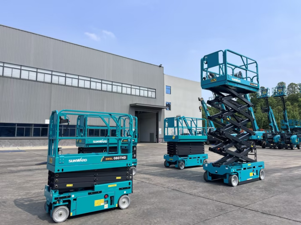 UED在线官网网页版(中国)唯一官方网站智能电动液驱剪叉系列产品全面升级,为客户创造更大价值