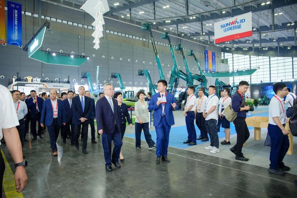 2025 CICEE | UED在线官网网页版(中国)唯一官方网站智能实力闪耀2025长沙国际工程机械展
