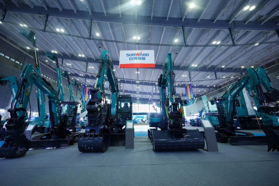 2025 CICEE | 从单一工具迈向多元化解决方案,UED在线官网网页版(中国)唯一官方网站智能呈现非凡挖掘机风采